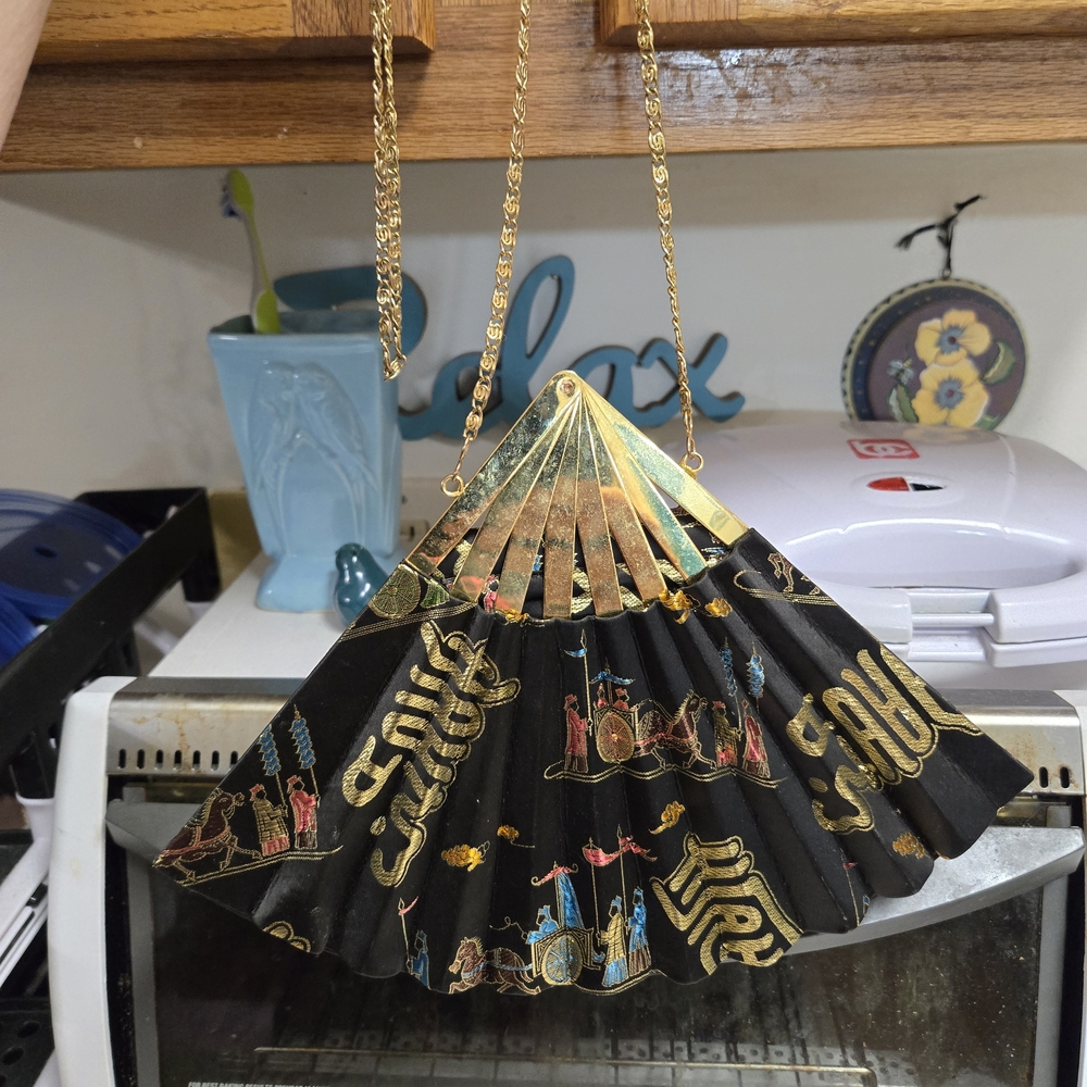 Antique purse Bought it the japanexhibit in epcot in 1990 It japanese silk